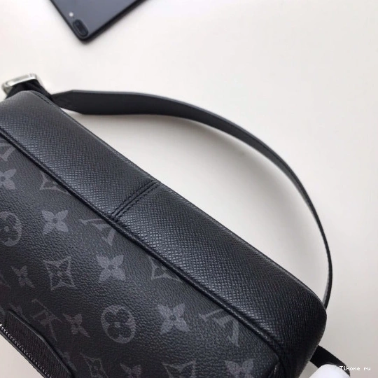 Affordable Vuitton Louis Messenger 0713